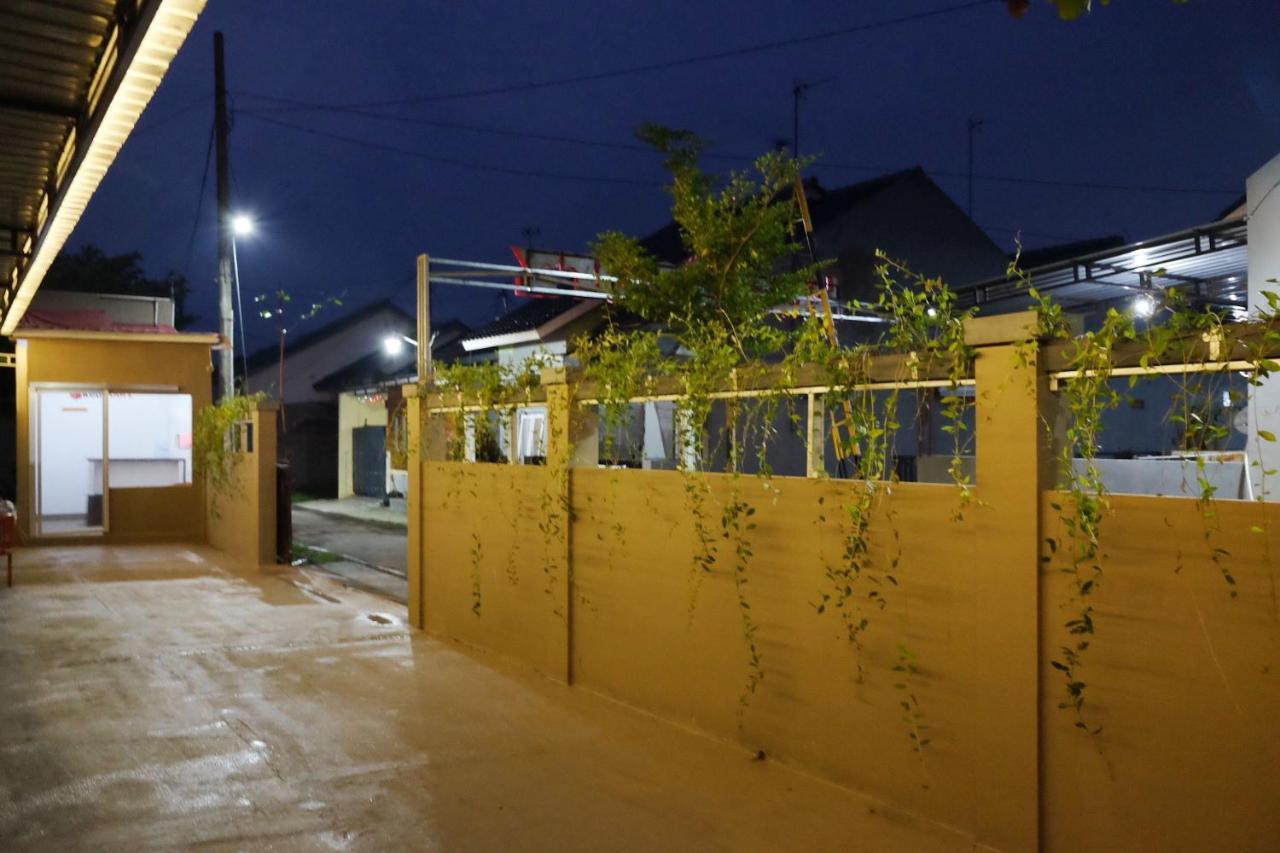 Reddoorz Syariah Near Exit Tol Pemalang Comal 2酒店 外观 照片